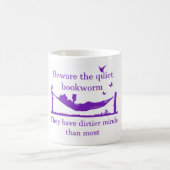Mug Prenez garde du rat de bibliothèque tranquille (Centre)
