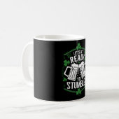 Mug Préparons-nous à trébucher Drôle de St Patrick's D (Devant gauche)