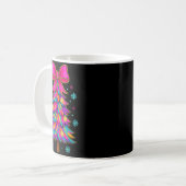 Mug Preppy Coquette Tree Christmas Crew 2025 Family Ma (Devant gauche)