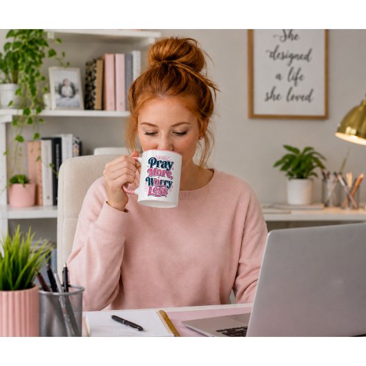 Mug Priez Plus Inquiétez Moins