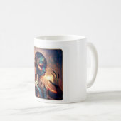 Mug Princesse Alien Sombre Pose Avec Fond de Feu (Devant droit)