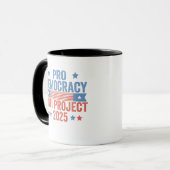 Mug Pro Democracy Anti Project 2025 Trump républicain (Devant gauche)