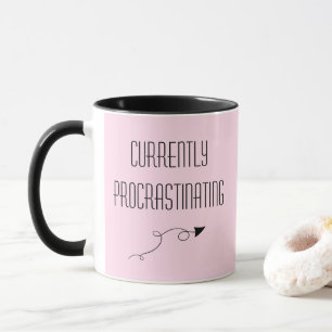 Mug Procrastinant actuellement avec la flèche drôle Mu