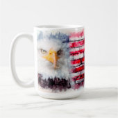 Mug Profil d'aigle sur mur de brique (Gauche)