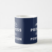 Mug Progrès par rapport à la perfection citation de mo (Centre)