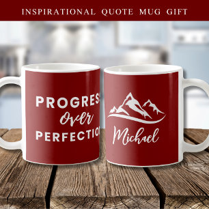 Mug Progrès Personnalisé Sur Le Maroon De Citation De