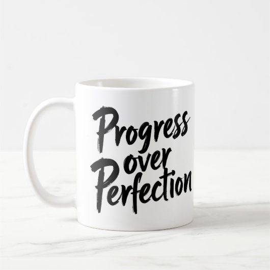 Mug Progrès sur la perfection - Motivationnel manuscri (Gauche)