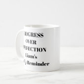 Mug Progrès sur la perfection motivationnelle Musique (Devant gauche)