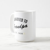 Mug Promoted to Grandpa Est. 2026 (Devant gauche)