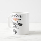 Mug Promu À Grand-Mère 2022 Première Grand-Mère  (Devant gauche)