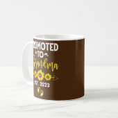 Mug Promu À Grand-Mère EST 2023 Tournesol Nouveau (Devant gauche)