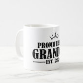 Mug Promu À Grand-Mère Est. Nouveau grand-mère cadeau (Devant gauche)