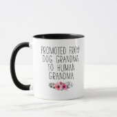 Mug Promu À Grand-Mère Humaine De Grand-Mère De Chien (Gauche)