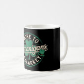 Mug Prone To Shenanigans & Malarkey St Patrick's Day (Devant droit)