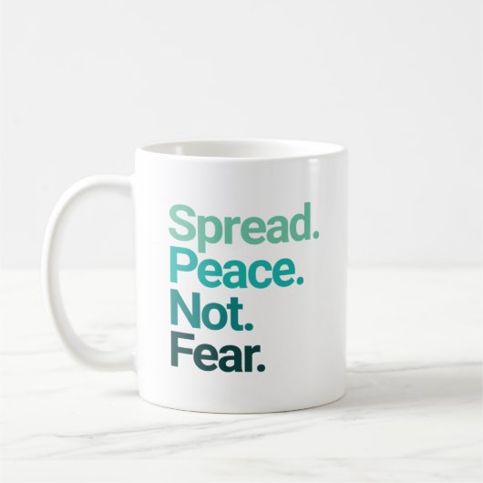 Mug Propager la paix sans craindre la typographie vert (Gauche)