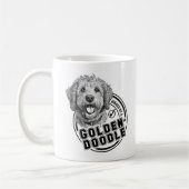 Mug Propriété d'un Goldendoodle (Gauche)