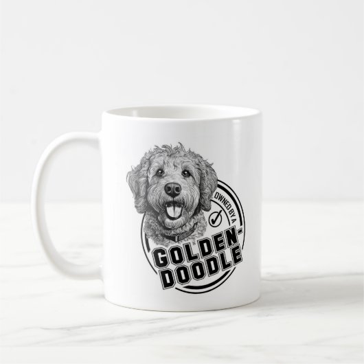 Mug Propriété d'un Goldendoodle (Gauche)