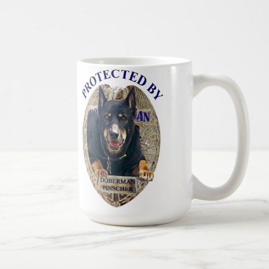 Mug Protégé par le Pinscher de dobermann (Droite)