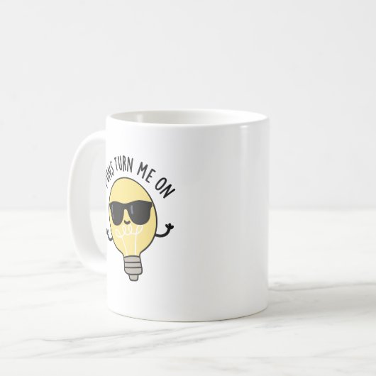 Mug Puns M'Allumer Amusant Pun À Ampoule (Devant gauche)