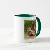 Mug Pups de loup gris luttant (Devant droit)