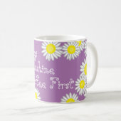 Mug Purple Jaune et Blanc Fun Daisy Dit (Devant droit)