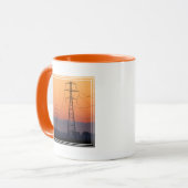 Mug Pylônes électriques au coucher du soleil (Devant gauche)