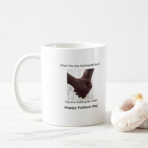 Mug Quand tu me tiens la main, tu me tiens le coeur