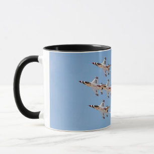 Mug Quatre F-16 Thunderbirds volent en formation rappr