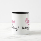 Mug Queen of f*cking tout ! Noir et rose (Centre)