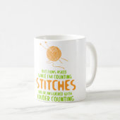Mug Questions posées pendant que je compte les mailles (Devant droit)