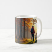 Mug Qui a Secouru Qui - Homme golden retriever randonn (Devant droit)