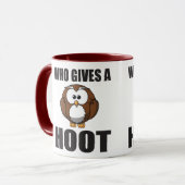 Mug Qui donne un calembour de hibou de huée (Devant gauche)
