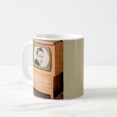 Mug Qui est à la télé ? (Devant gauche)