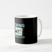 Mug Quilter Gift | Sewing Mamacado (Devant droit)