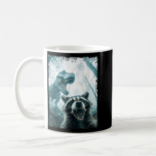 Mug Raccoon Selfie With Tyrannosaurus T Rex Adventure  (Gauche)