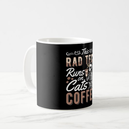 Mug Radiologie Cette Rad Tech Exécute Des Chats Et Caf (Devant gauche)