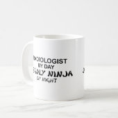 Mug Radiologue Ninja mortel par nuit (Devant gauche)