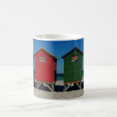 Mug Rangée de cases de plage aux couleurs vives (Centre)