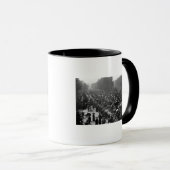 Mug Rangée putréfiée dans Hyde Park, Londres, c.1890 (Devant droit)