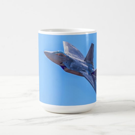 Mug Raptor F-22A de Lockheed Martin (Centre)