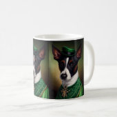 Mug Rat Terrier Chien en robe de fête St. Patrick (Devant droit)