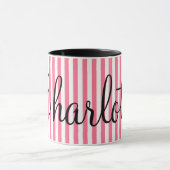 Mug Rayures blanches roses avec le nom fait sur (Centre)