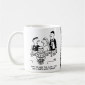 Mug Réception de mariage Le marié a un match de fléche (Gauche)