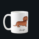 Mug Red Long Cheveux Dachshund mignon Dessin et nom<br><div class="desc">Illustration originale de Destei d'un mignon manteau rouge cheveux longs couleur Dachshund race chien. Il y a aussi une zone de texte personnalisable pour un nom.</div>