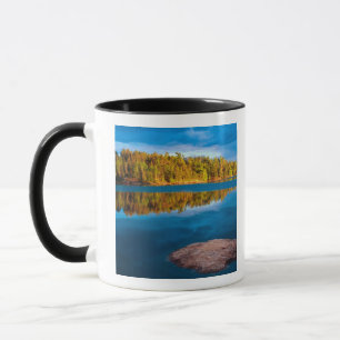 Mug Reflets de début de soirée dans les eaux limitroph
