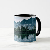 Mug Réflexion de forêt de montagne (Devant droit)