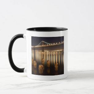 Mug Réflexions de nuit de pont de baie d'Oakland