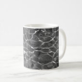Mug Réflexions Légères Sur L'Eau : Noir & Blanc (Devant droit)