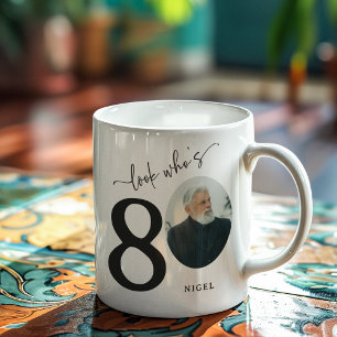 Mug 'Regardez qui a 80 ans' 80e anniversaire élégant