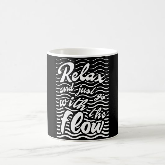 Mug Relax et aller avec le flux, version vagues (Centre)